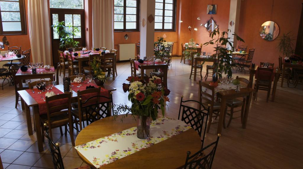 Le Natural Hotel Селонже Екстериор снимка